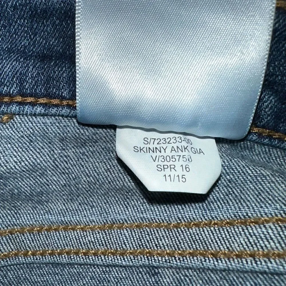 Banana Republic item banana